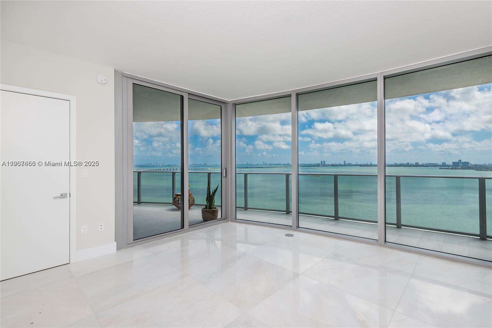 Aria On The Bay at 488 18 St, Miami, FL 33132 - For Rent photo 18