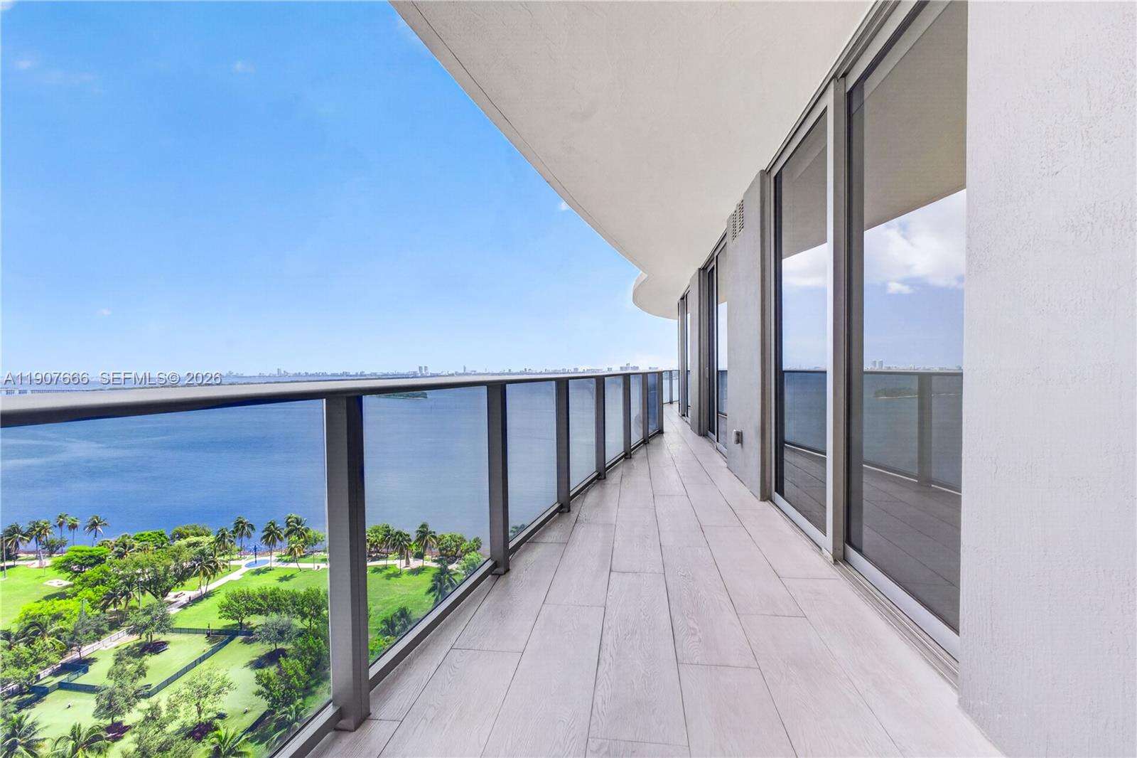Aria On The Bay at 488 18 St, Miami, FL 33132 - For Rent photo 39