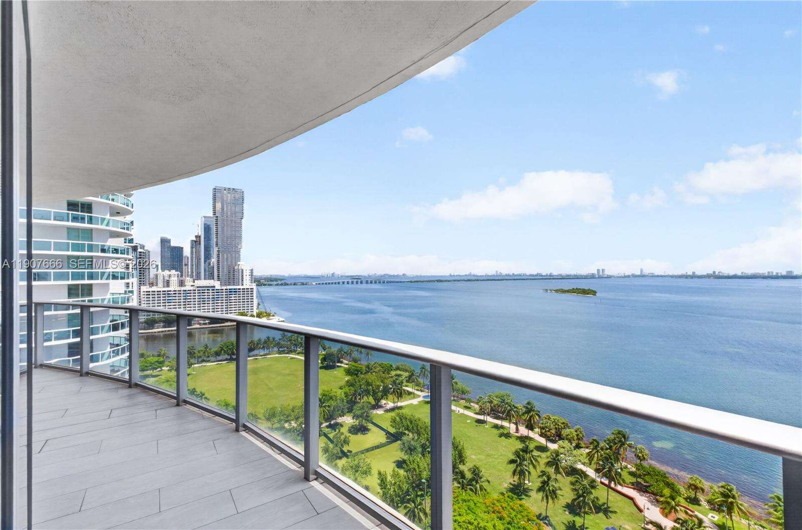 Aria On The Bay at 488 18 St, Miami, FL 33132 - For Rent photo 40