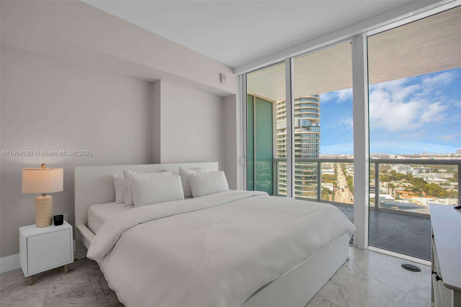 Icon at 450 Alton Rd, Miami Beach, FL 33139 - For Rent photo 12