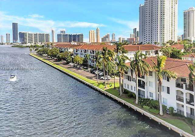 Village By The Bay at 3255 184 St, Aventura, FL 33160 - For Rent photo 4