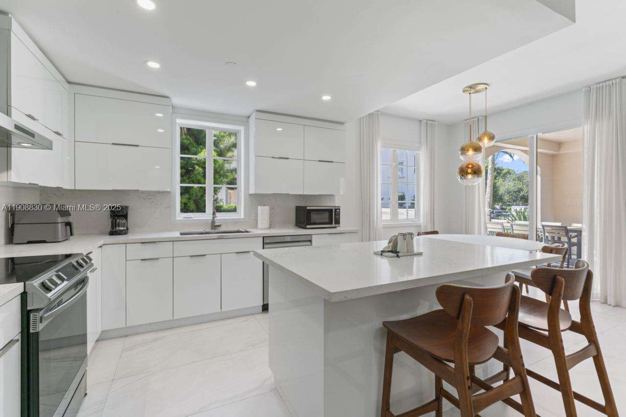 Seaside Village at 19217 Fisher Island Dr, Miami Beach, FL 33109 - For Rent photo 14