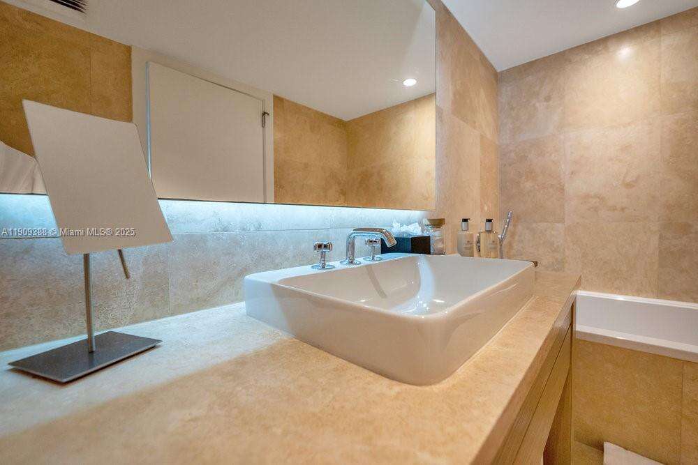 1 Hotel & Homes at 102 24th St, Miami Beach, FL 33139 - For Rent photo 26