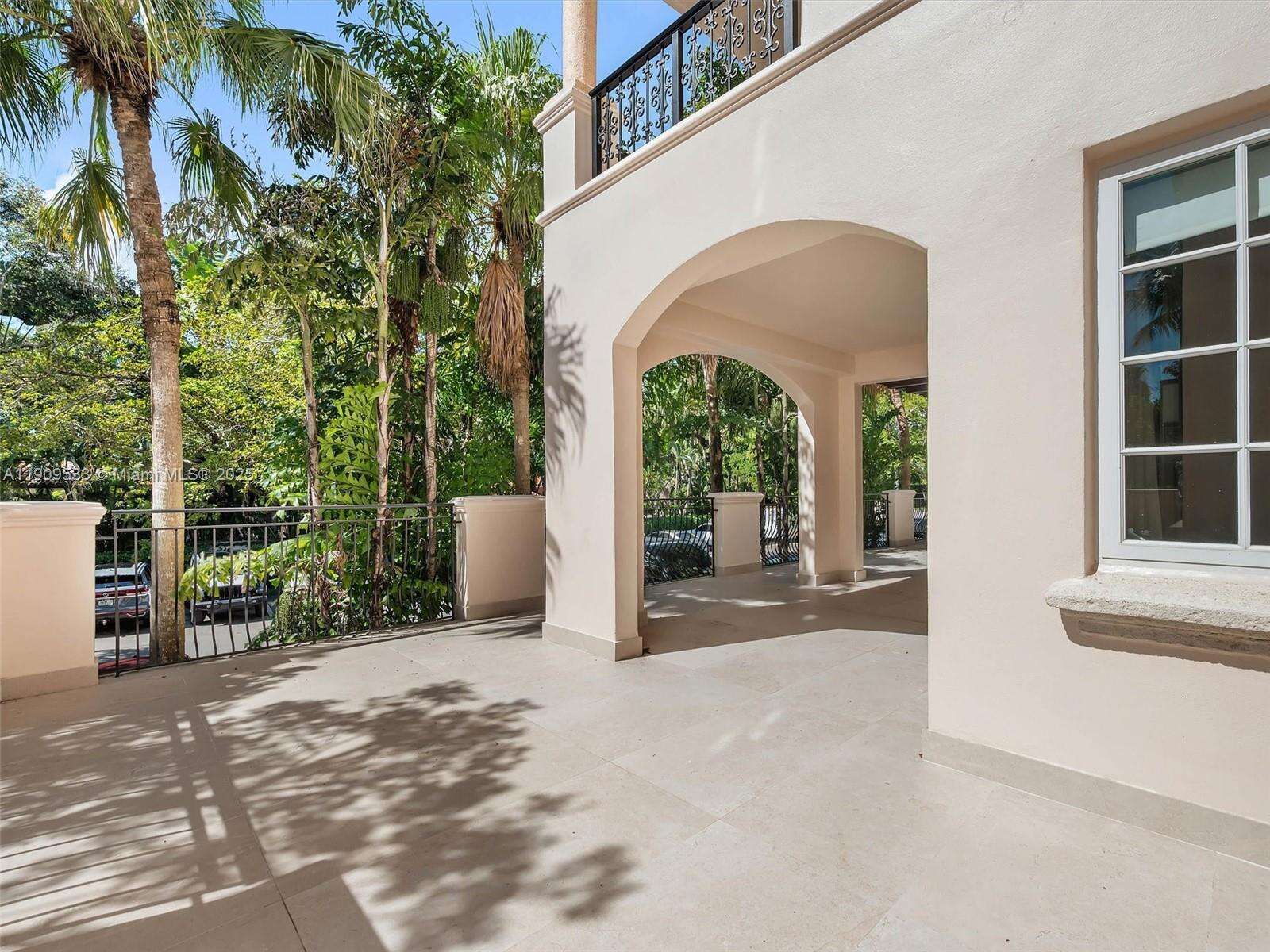 Seaside Village at 19116 Fisher Island Dr, Miami Beach, FL 33109 - For Rent photo 11