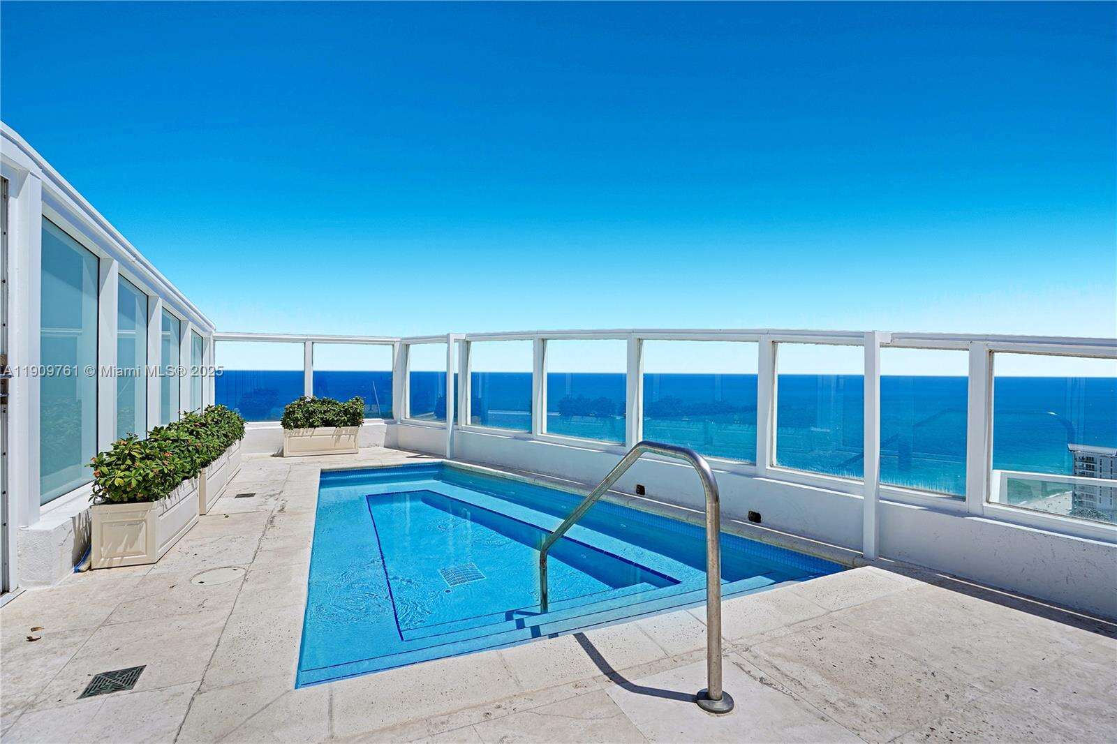 Fontainebleau 2 at 4401 Collins Ave, Miami Beach, FL 33140 - For Rent photo 1