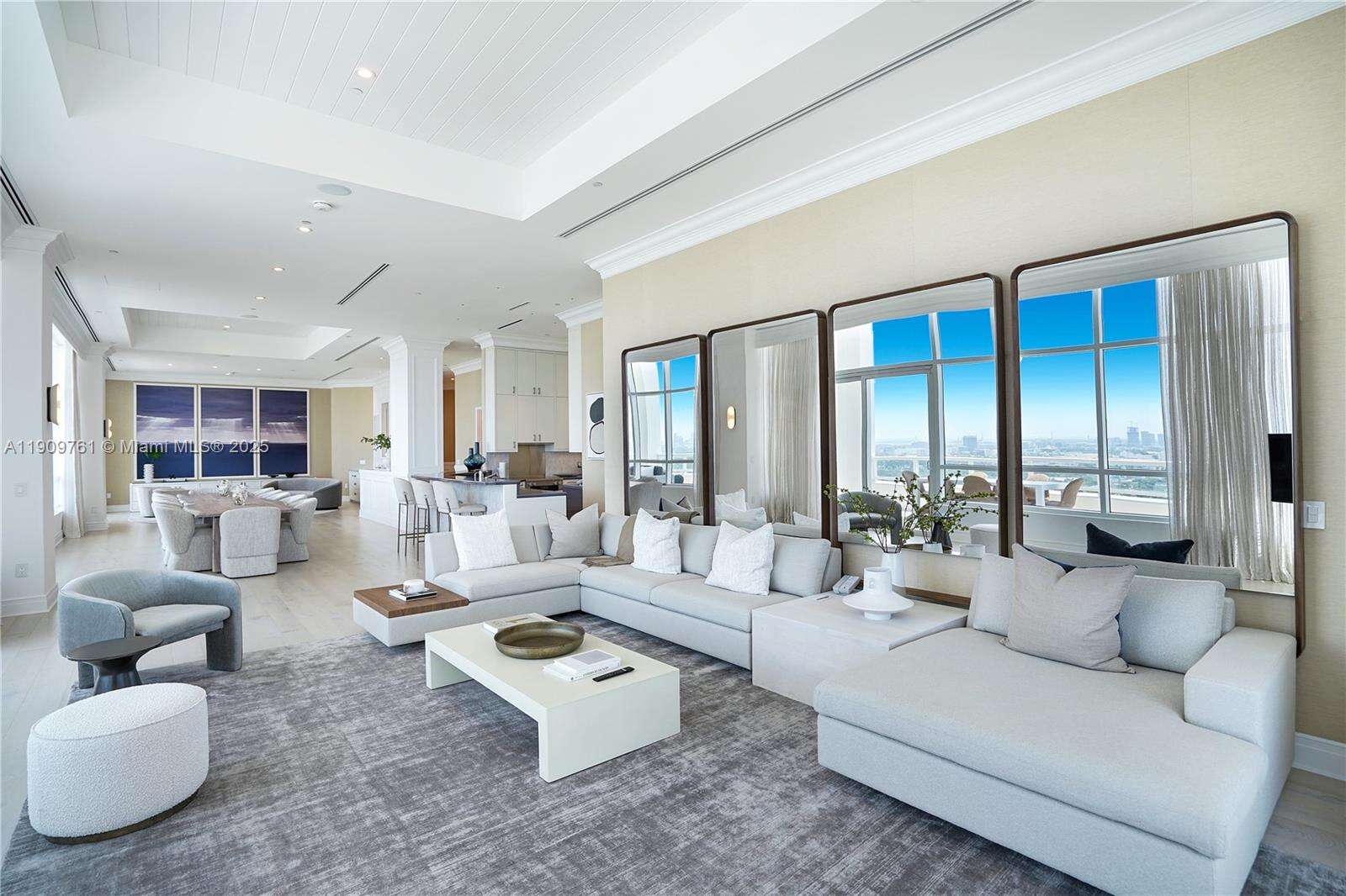 Fontainebleau 2 at 4401 Collins Ave, Miami Beach, FL 33140 - For Rent photo 12