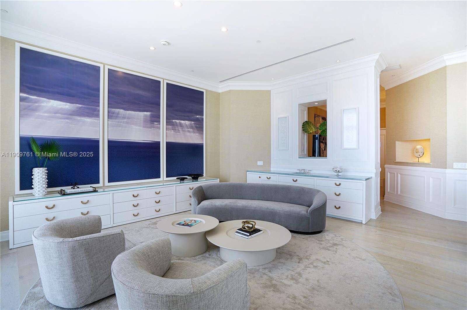 Fontainebleau 2 at 4401 Collins Ave, Miami Beach, FL 33140 - For Rent photo 18