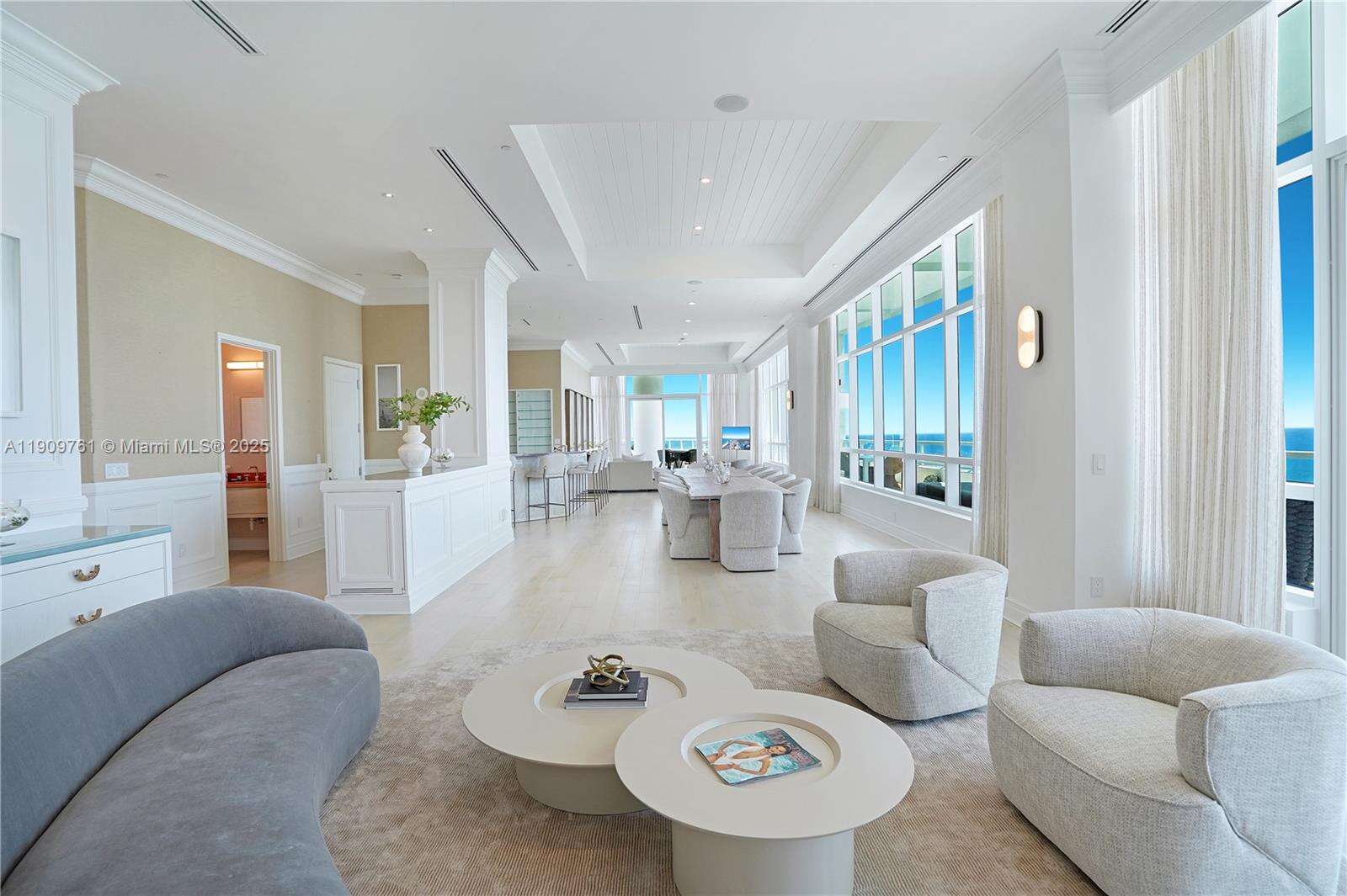 Fontainebleau 2 at 4401 Collins Ave, Miami Beach, FL 33140 - For Rent photo 19