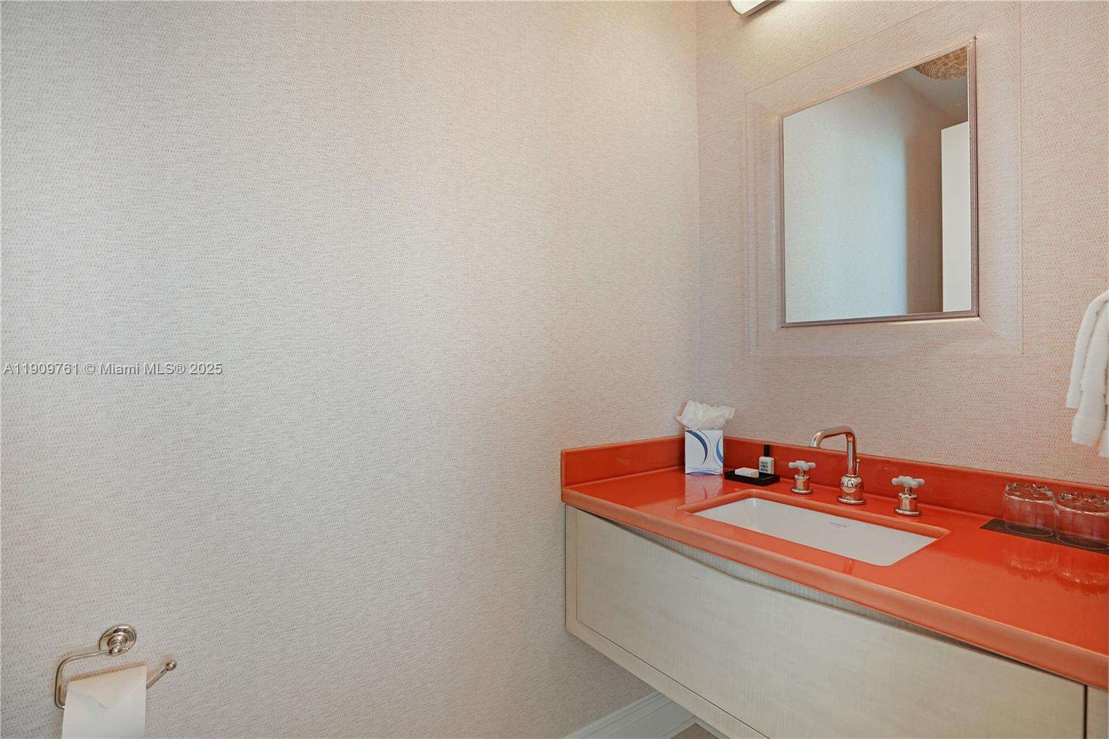 Fontainebleau 2 at 4401 Collins Ave, Miami Beach, FL 33140 - For Rent photo 21