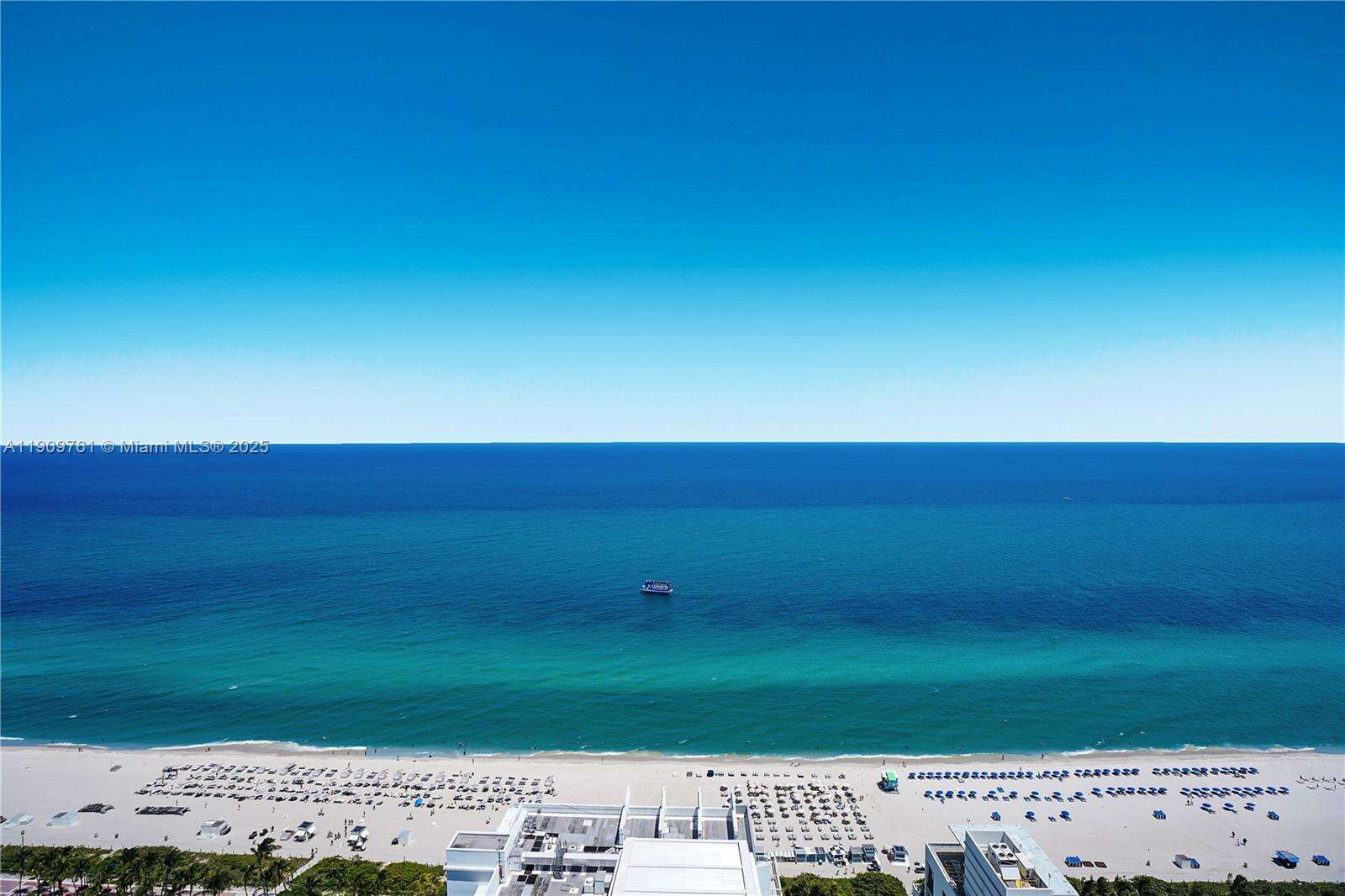 Fontainebleau 2 at 4401 Collins Ave, Miami Beach, FL 33140 - For Rent photo 34