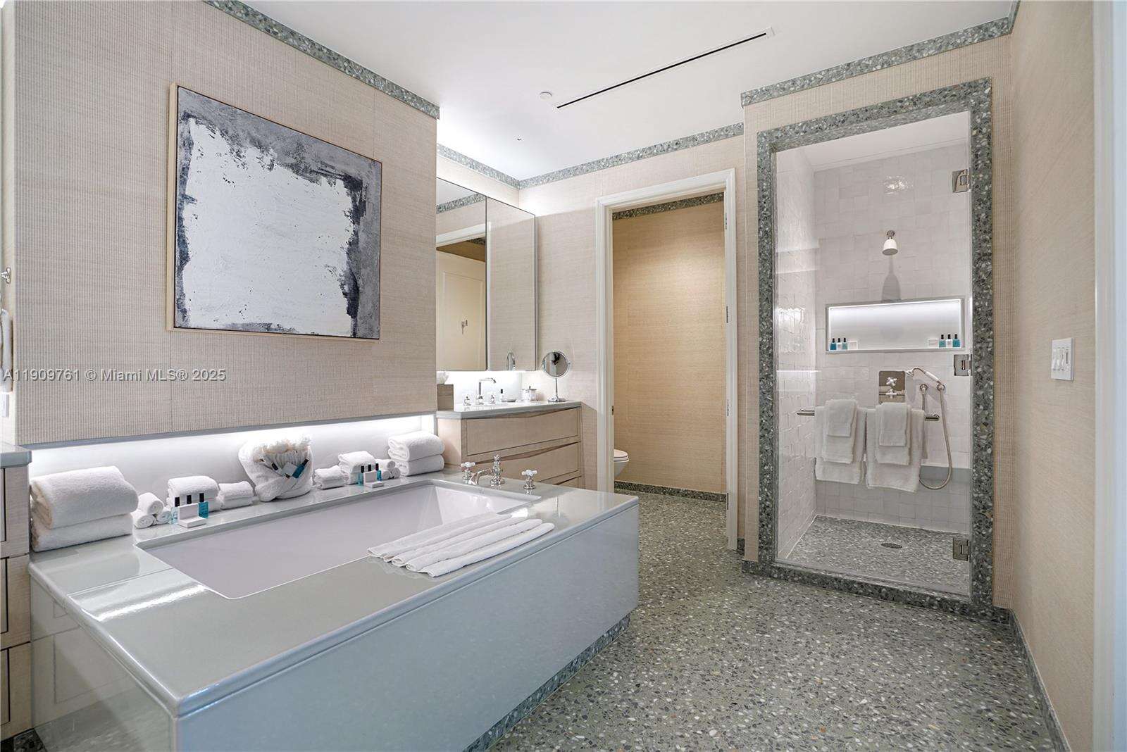 Fontainebleau 2 at 4401 Collins Ave, Miami Beach, FL 33140 - For Rent photo 56