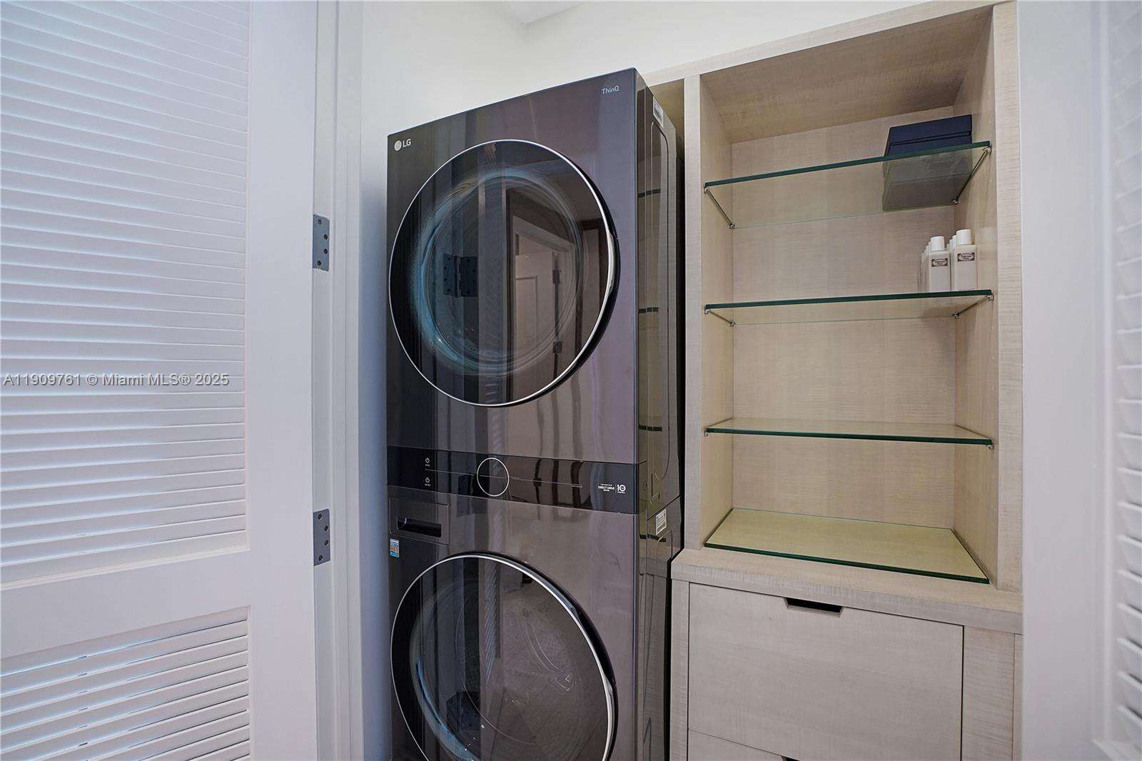 Fontainebleau 2 at 4401 Collins Ave, Miami Beach, FL 33140 - For Rent photo 79