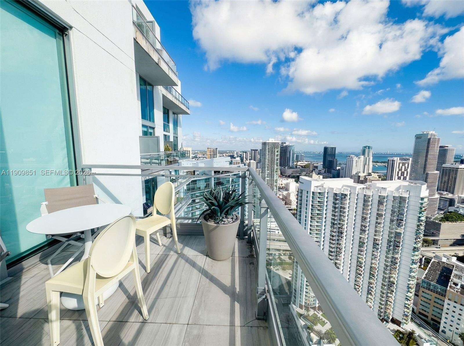 Mint at 92 3 St, Miami, FL 33130 - For Rent photo 1