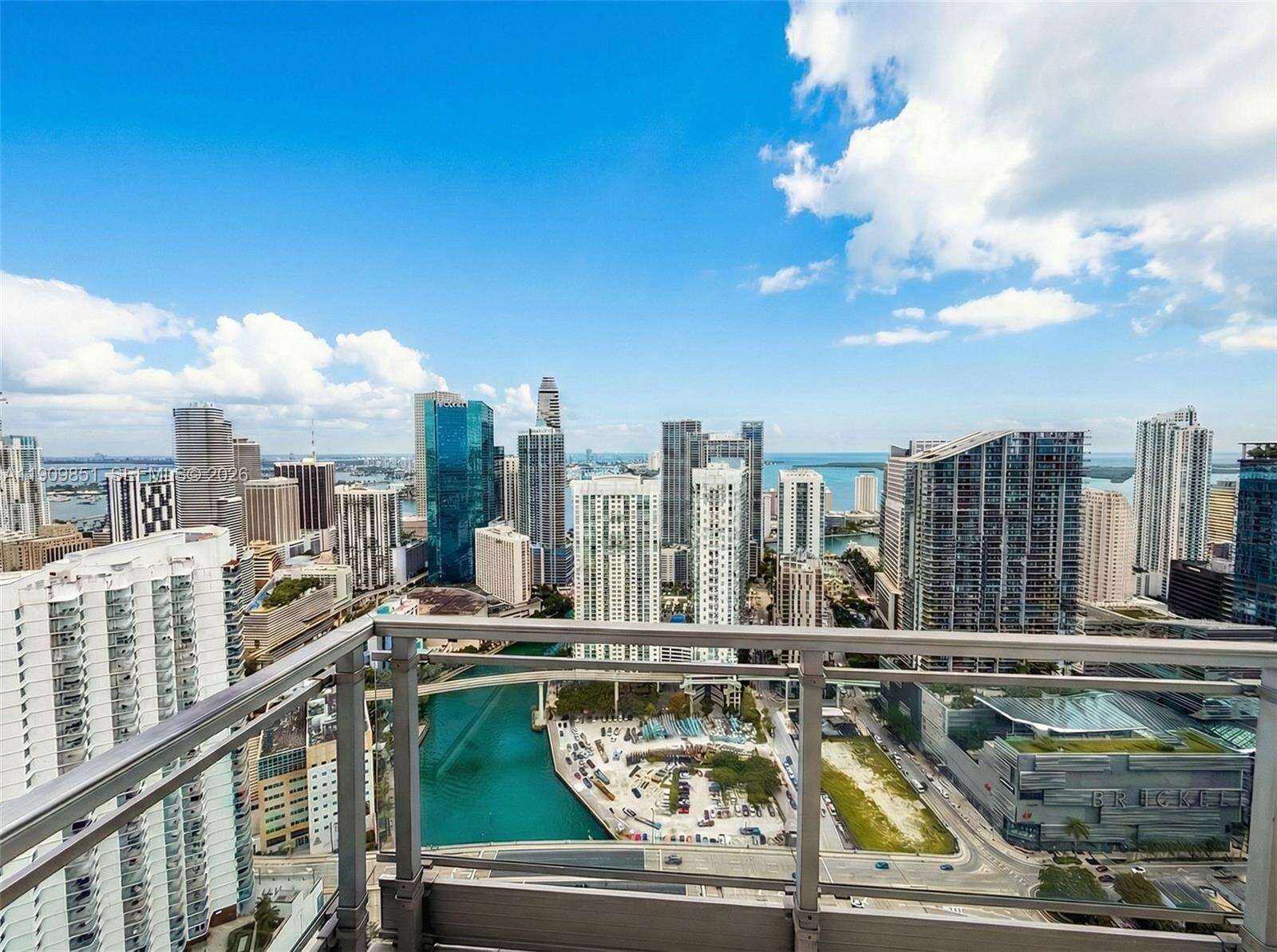 Mint at 92 3 St, Miami, FL 33130 - For Rent photo 2