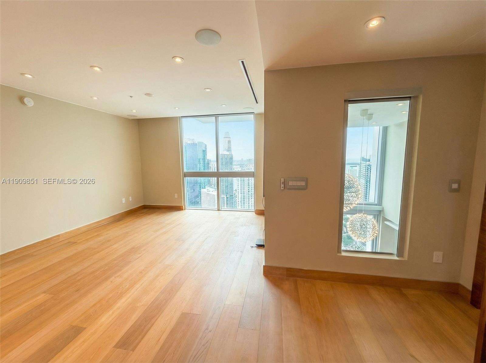 Mint at 92 3 St, Miami, FL 33130 - For Rent photo 17