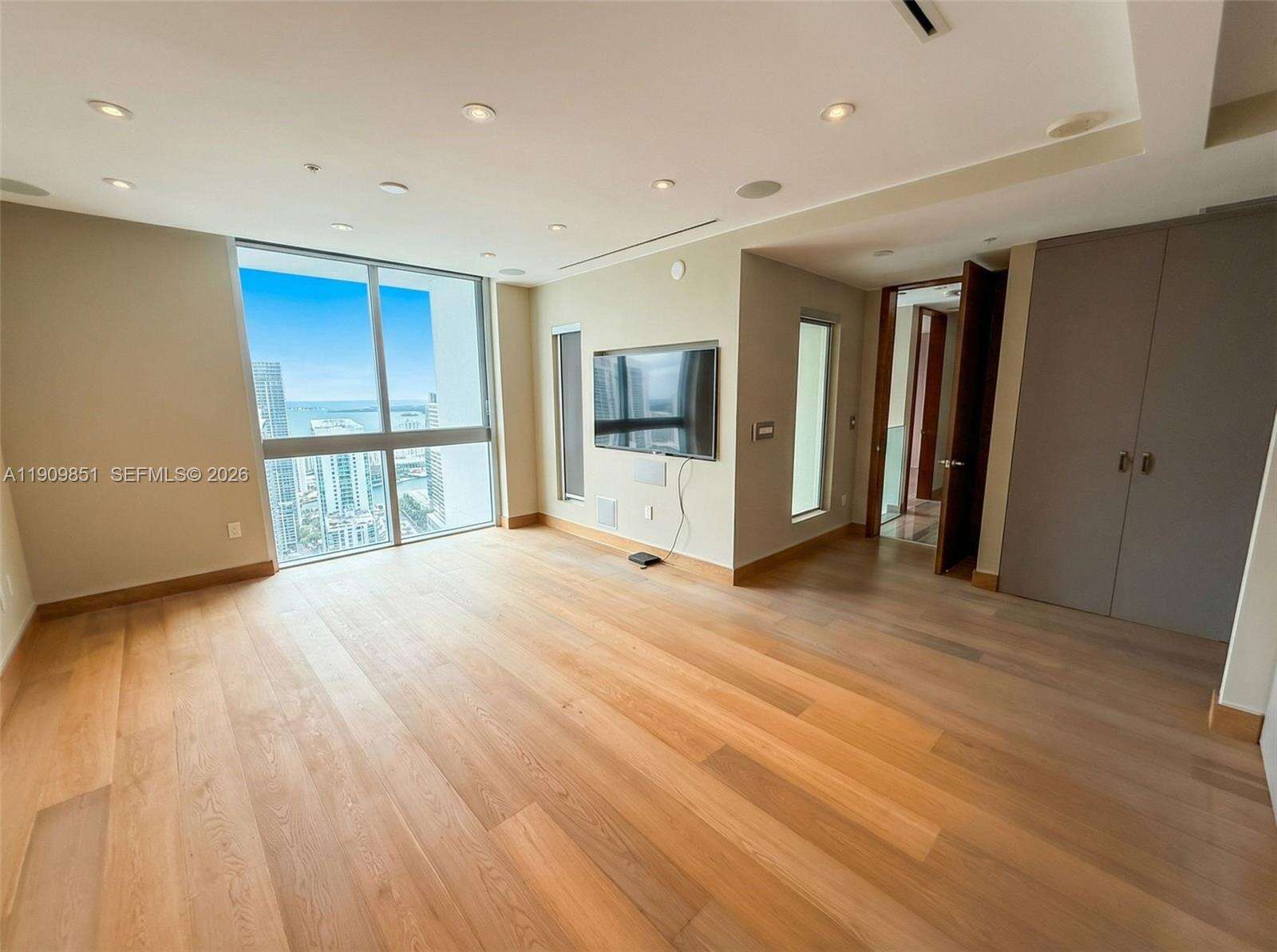 Mint at 92 3 St, Miami, FL 33130 - For Rent photo 19