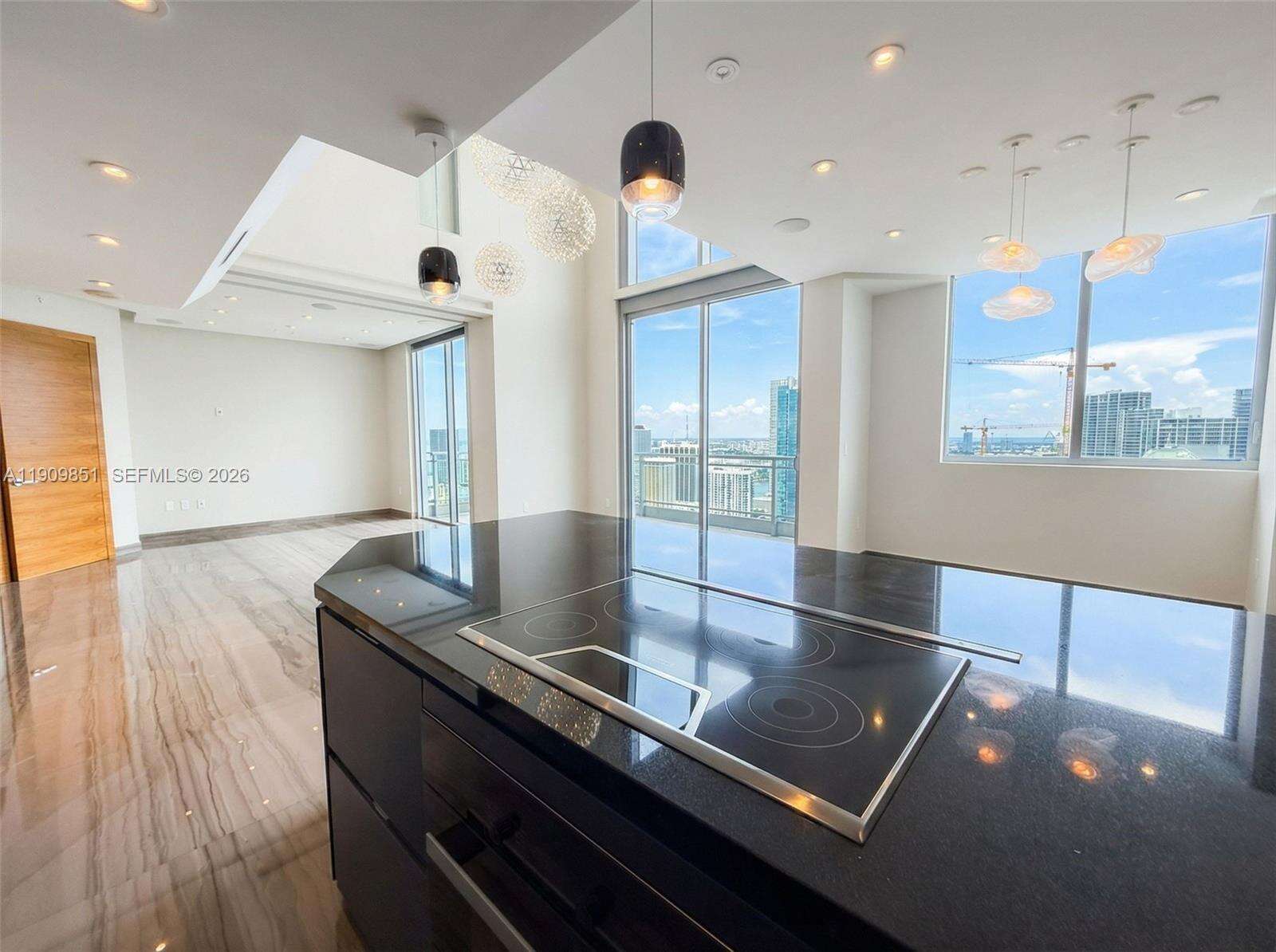 Mint at 92 3 St, Miami, FL 33130 - For Rent photo 8