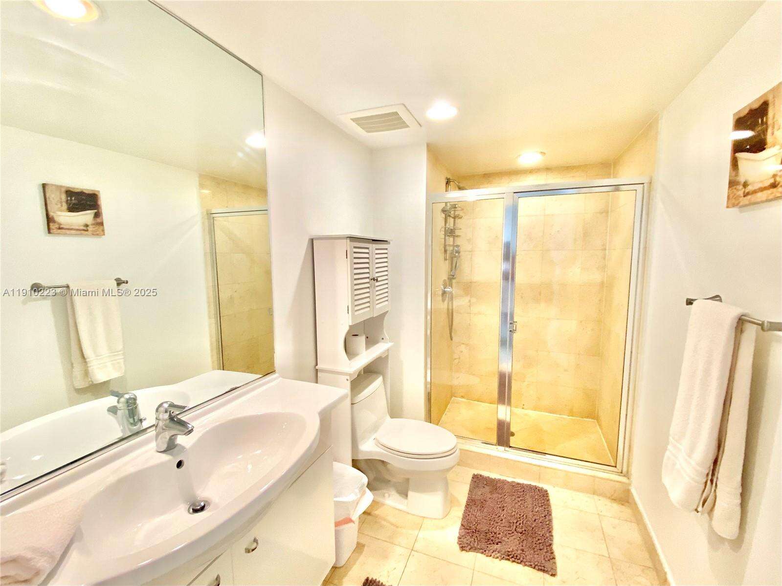 The Beach Club Two at 1830 Ocean Dr, Hallandale Beach, FL 33009 - For Rent photo 8