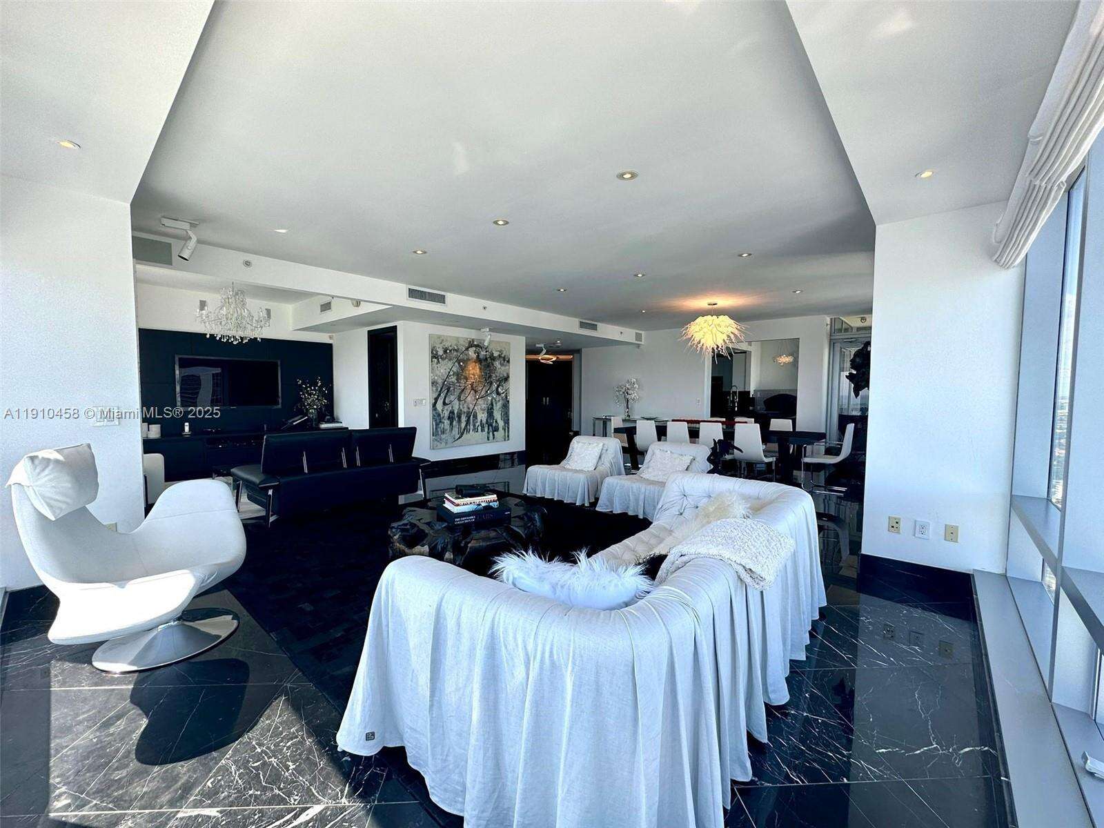 Four Seasons Residences at Miami, FL 33131 - For Rent photo 13
