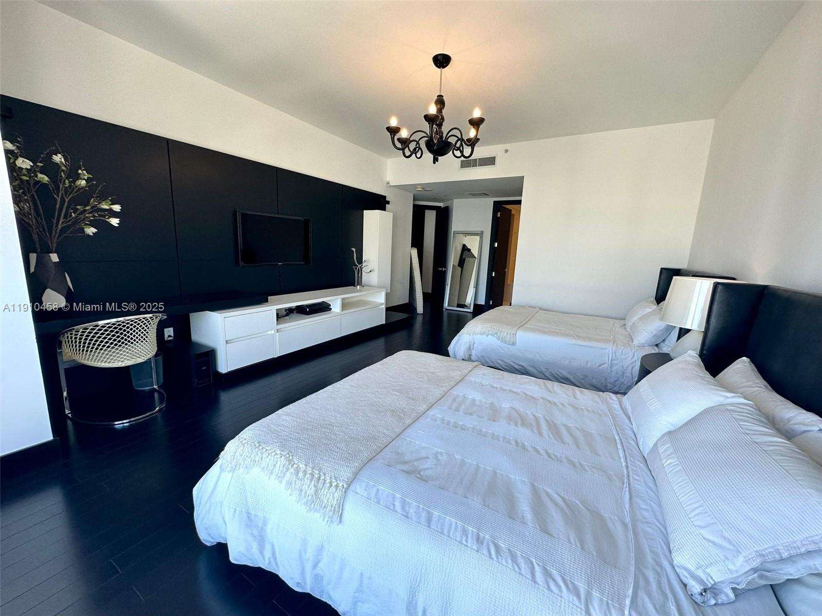 Four Seasons Residences at Miami, FL 33131 - For Rent photo 18