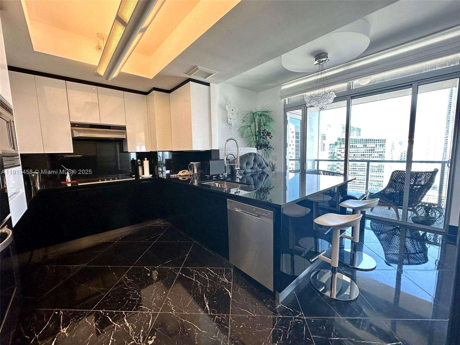 Four Seasons Residences at Miami, FL 33131 - For Rent photo 21