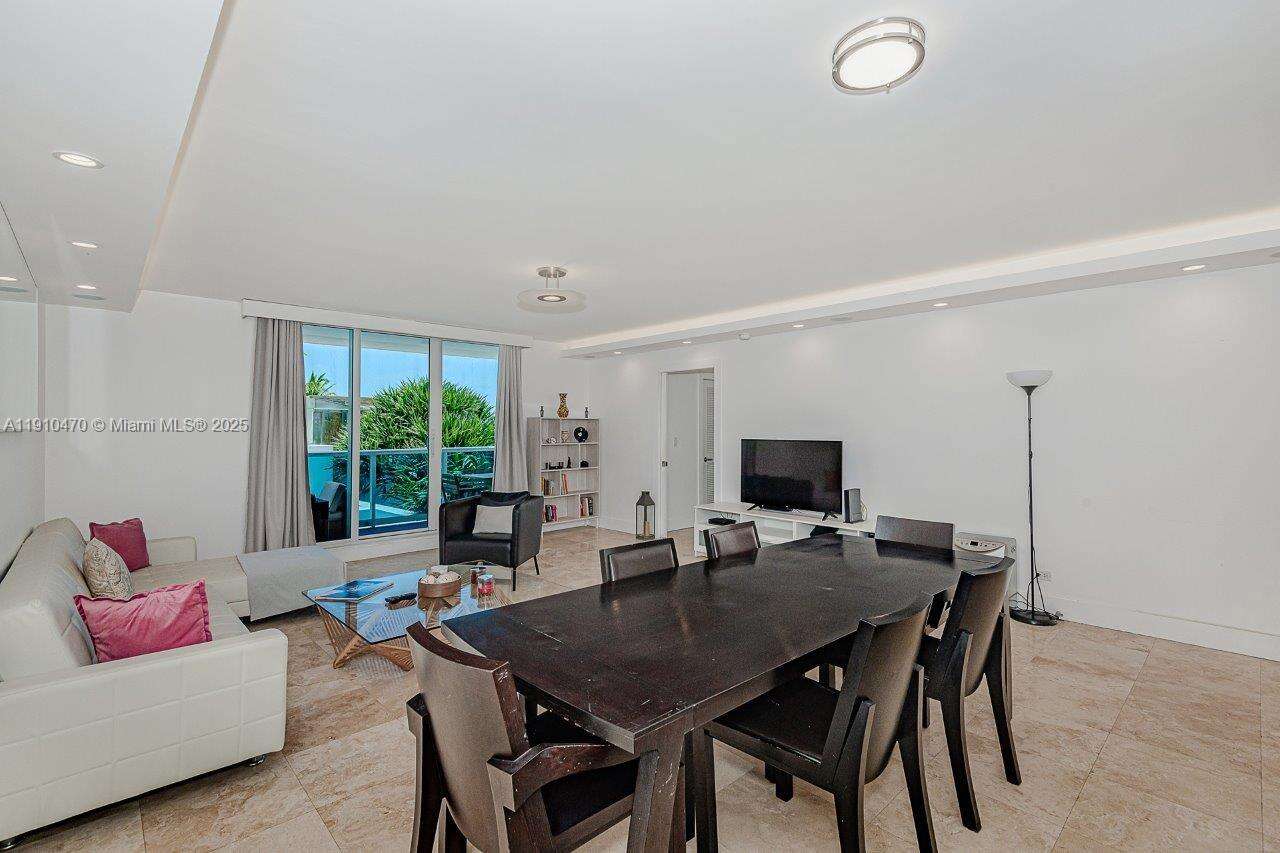 Roney Palace at 2301 Collins Ave, Miami Beach, FL 33139 - For Rent photo 3