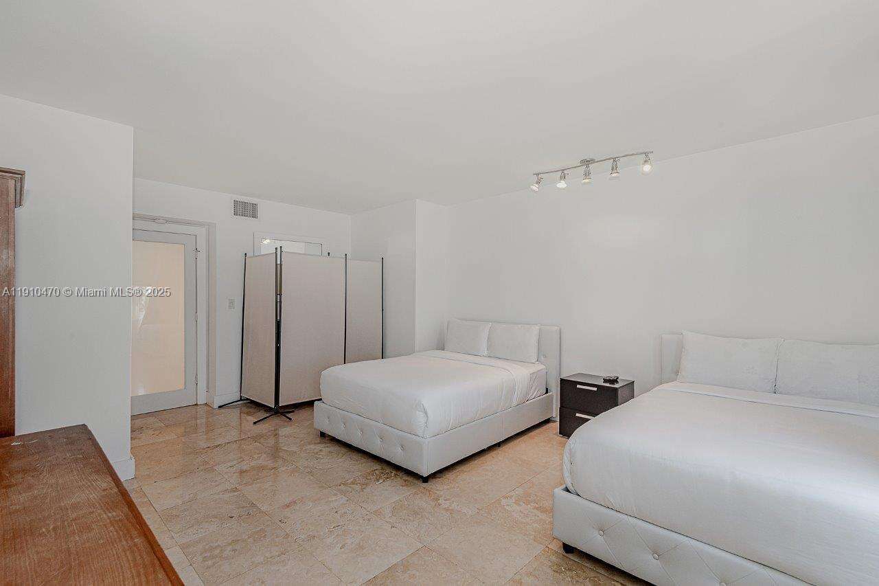 Roney Palace at 2301 Collins Ave, Miami Beach, FL 33139 - For Rent photo 24