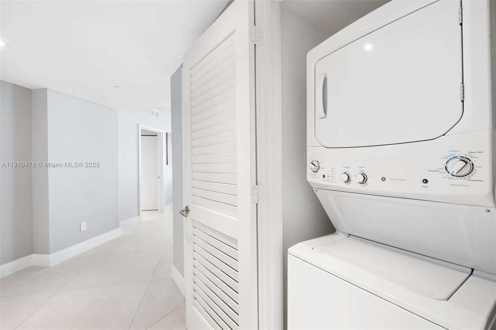 Hyde Resort at 4111 Ocean Dr, Hollywood, FL 33019 - For Rent photo 15