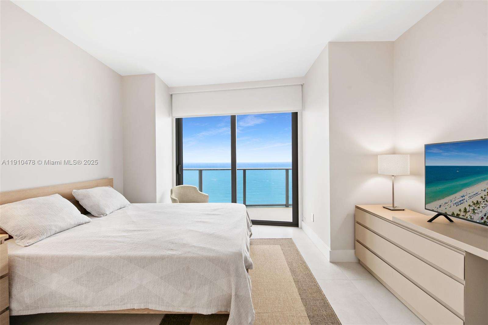 Hyde Resort at 4111 Ocean Dr, Hollywood, FL 33019 - For Rent photo 17
