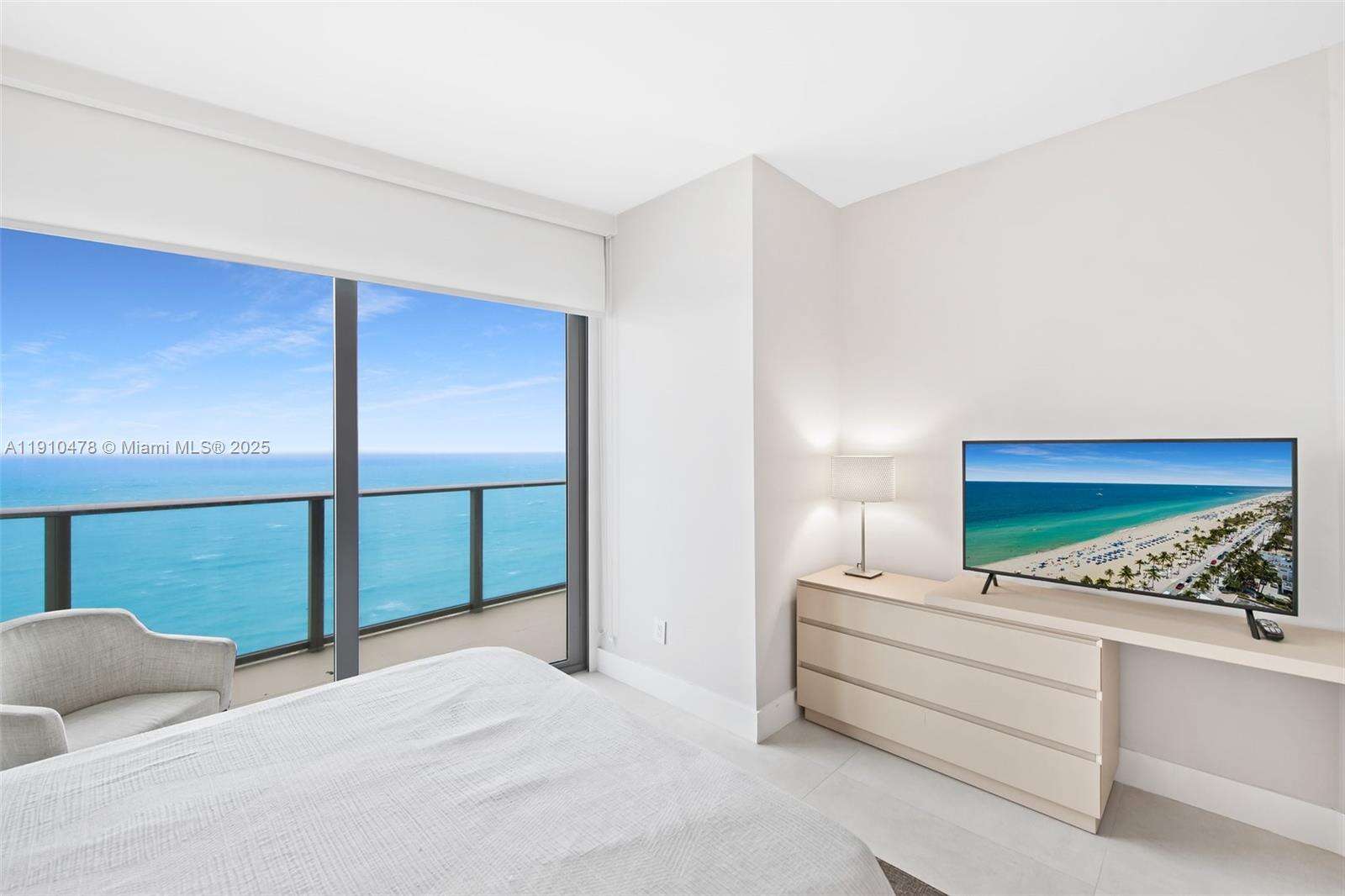 Hyde Resort at 4111 Ocean Dr, Hollywood, FL 33019 - For Rent photo 19