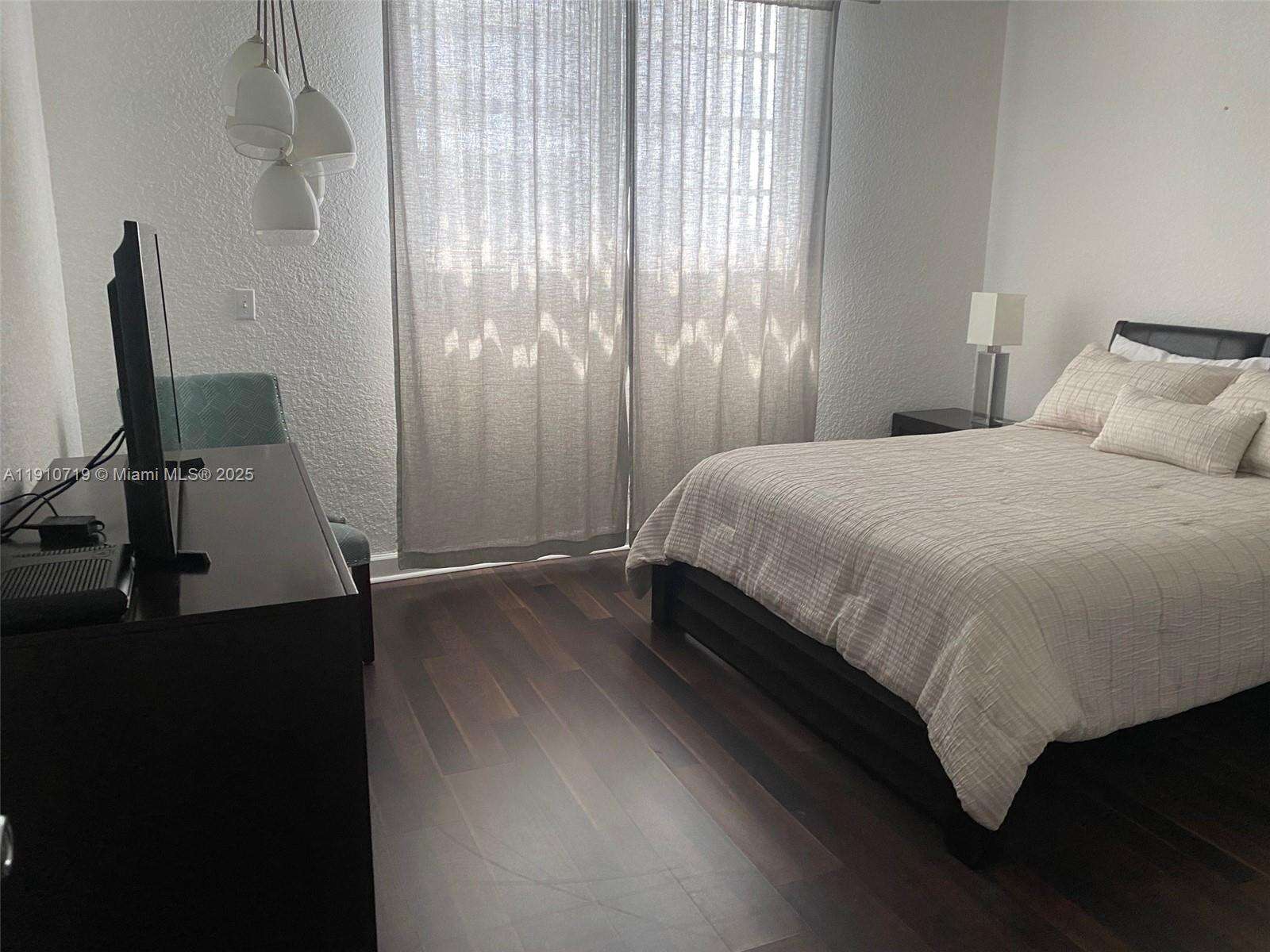 Sian Ocean Residences at 4001 Ocean Dr, Hollywood, FL 33019 - For Rent photo 11