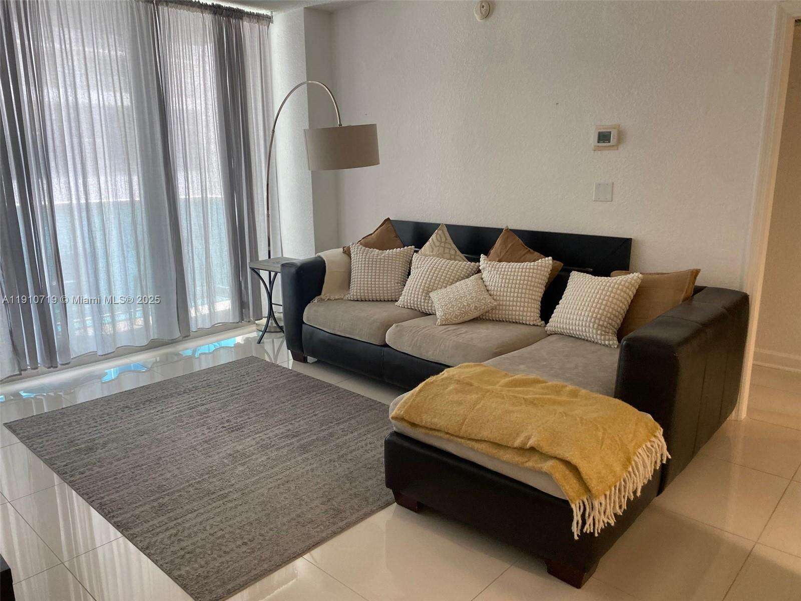 Sian Ocean Residences at 4001 Ocean Dr, Hollywood, FL 33019 - For Rent photo 6