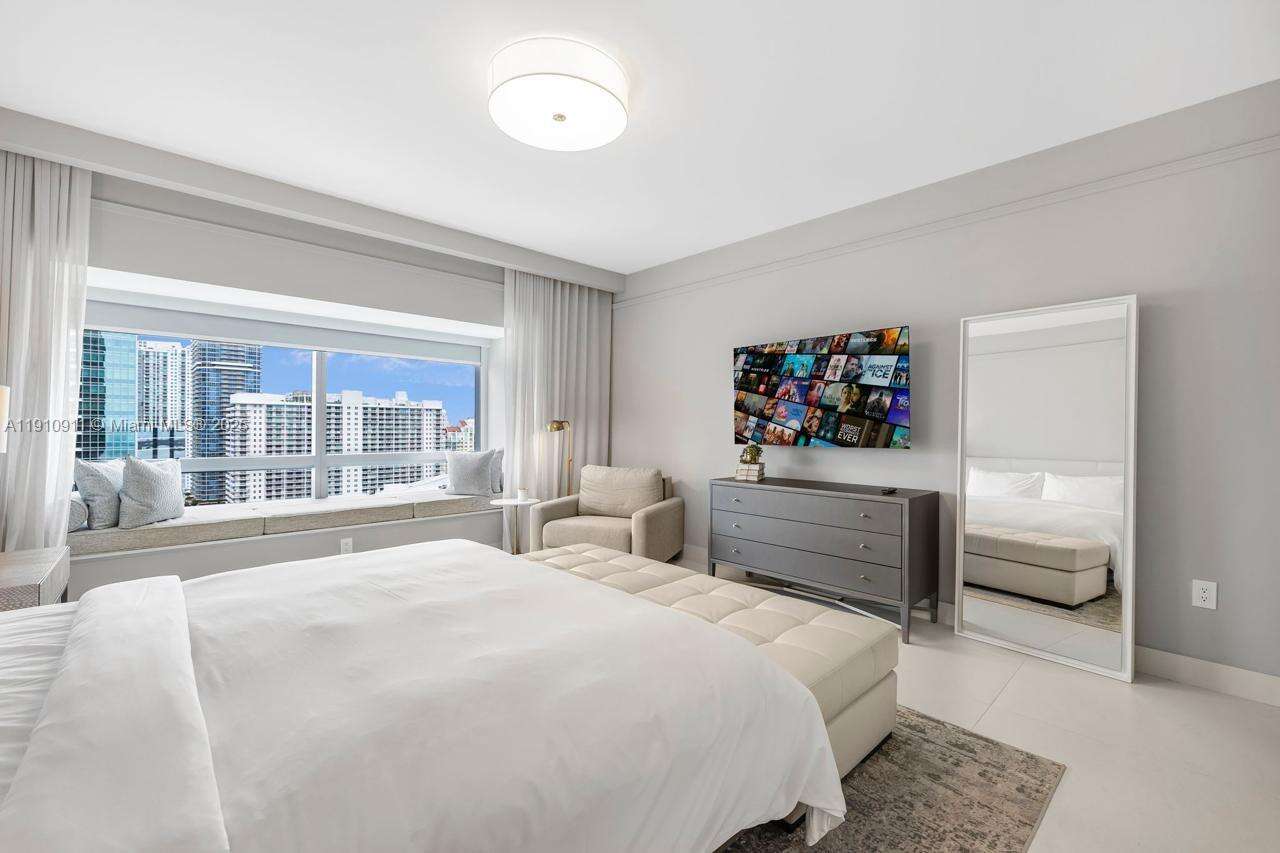 Four Seasons Residences at 1435 Brickell Ave, Miami, FL 33131 - For Rent photo 8