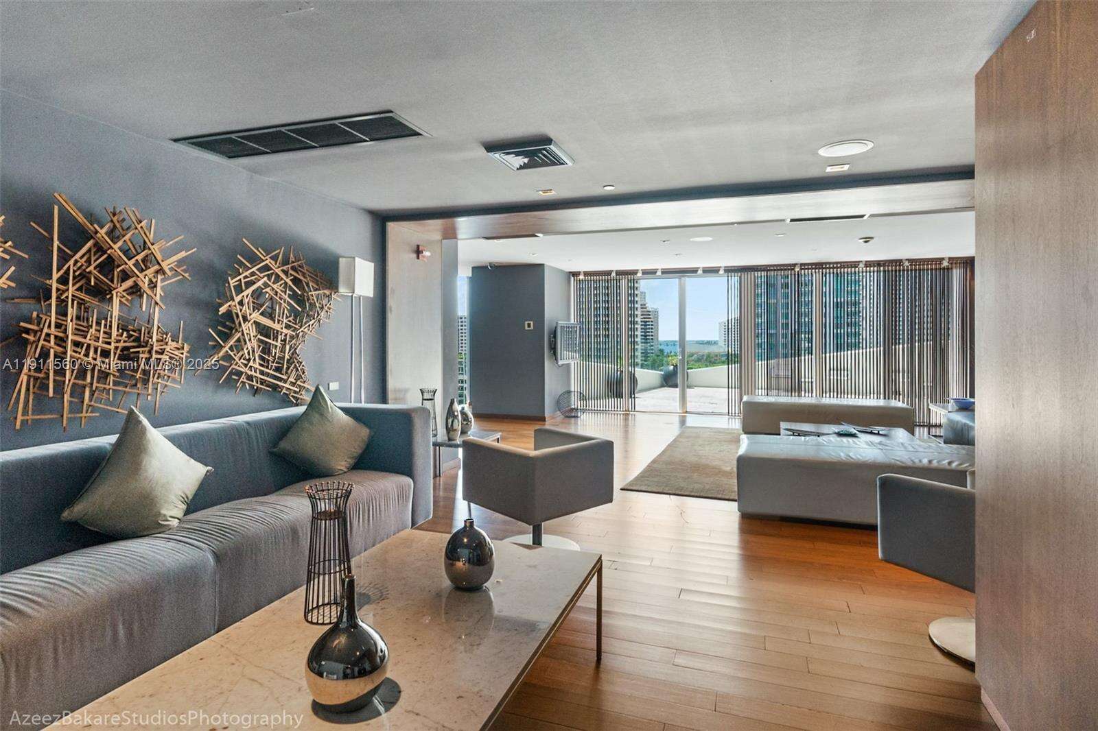 One Miami West at 325 Biscayne Blvd, Miami, FL 33131 - For Rent photo 46