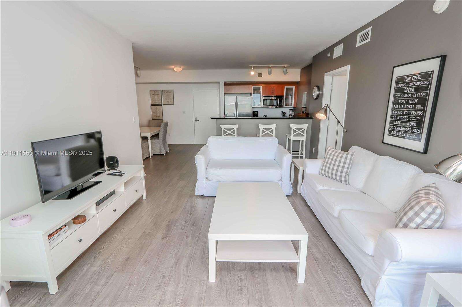 One Miami West at 325 Biscayne Blvd, Miami, FL 33131 - For Rent photo 6