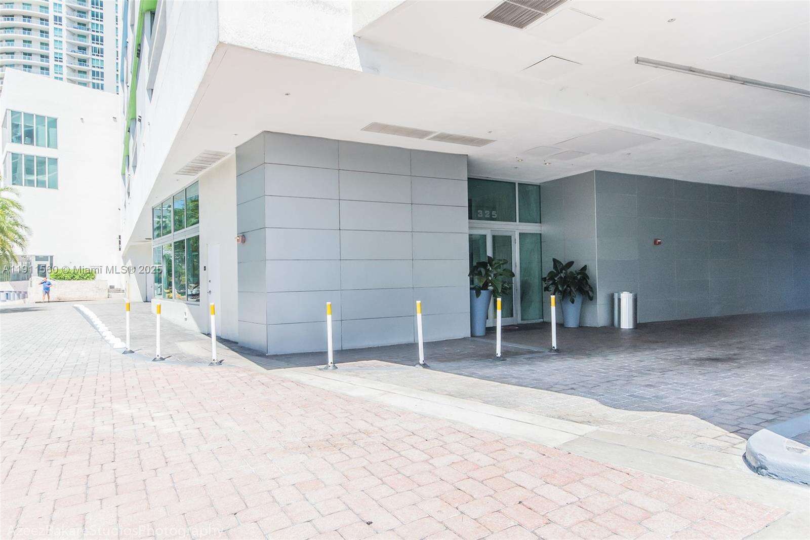 One Miami West at 325 Biscayne Blvd, Miami, FL 33131 - For Rent photo 57