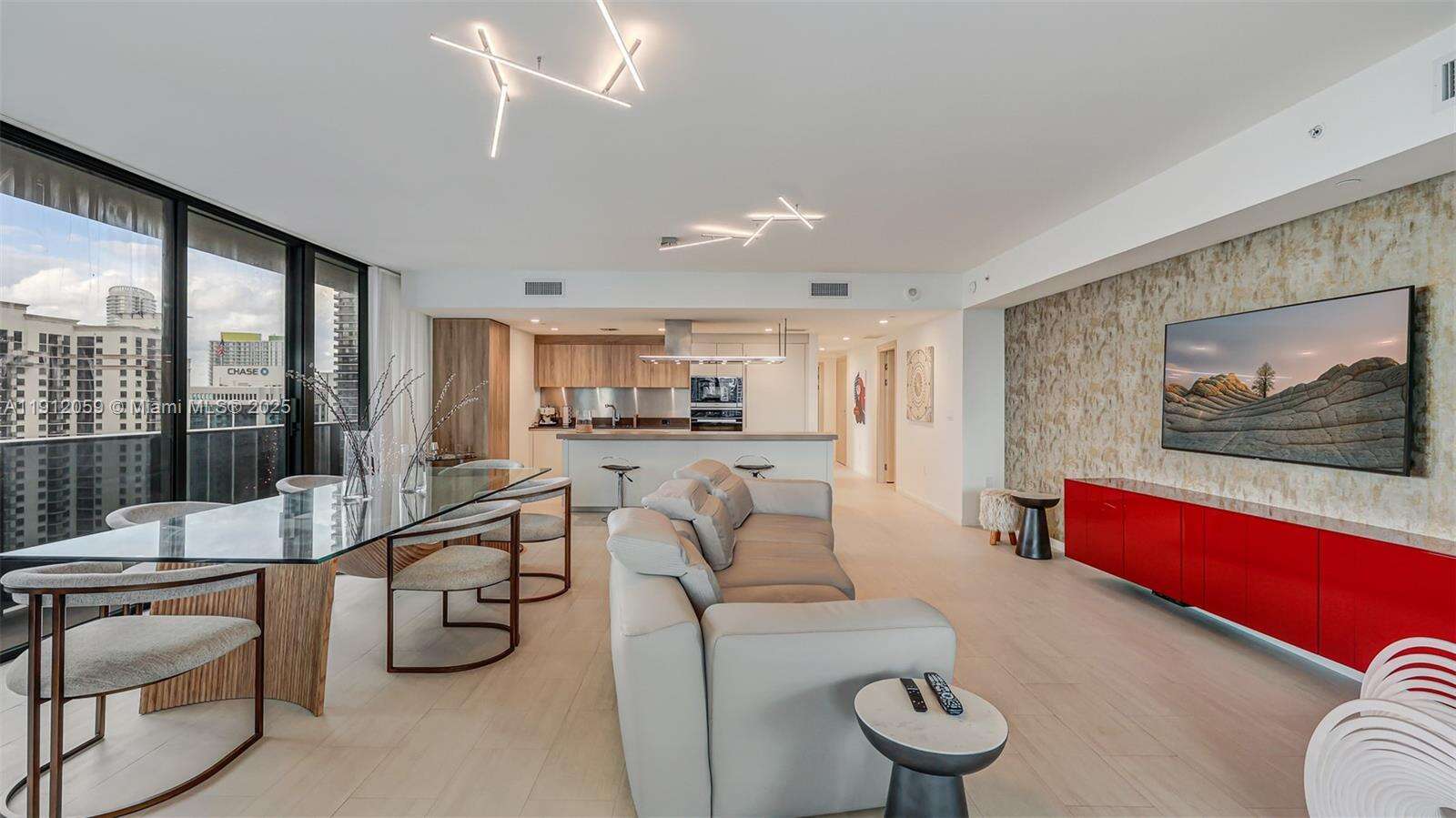 Brickell Flatiron at 1000 Brickell Plz, Miami, FL 33131 - For Rent photo 23