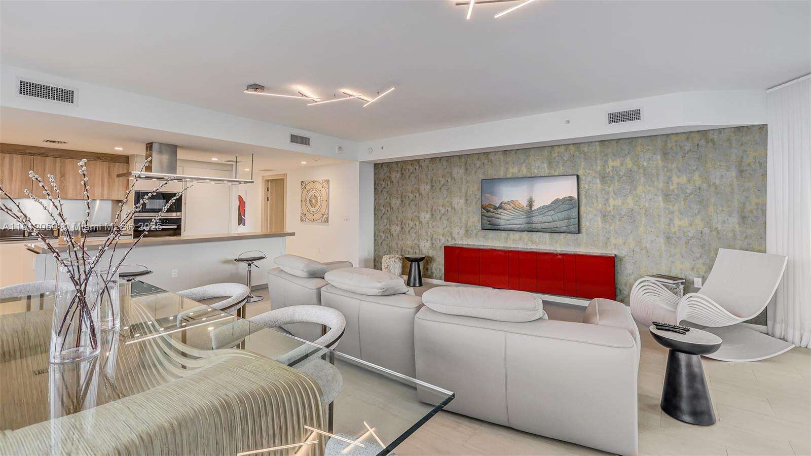 Brickell Flatiron at 1000 Brickell Plz, Miami, FL 33131 - For Rent photo 25