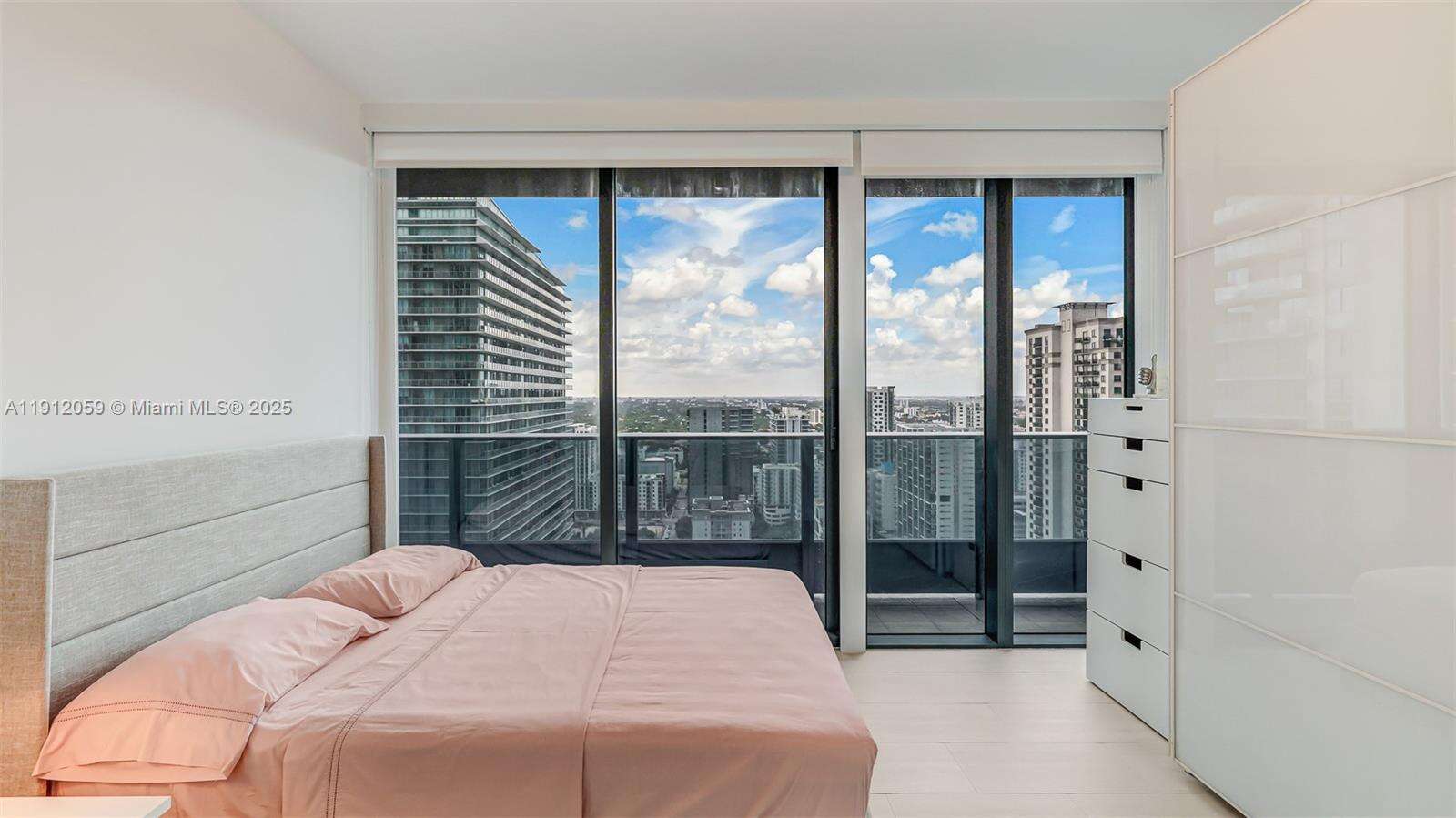 Brickell Flatiron at 1000 Brickell Plz, Miami, FL 33131 - For Rent photo 34