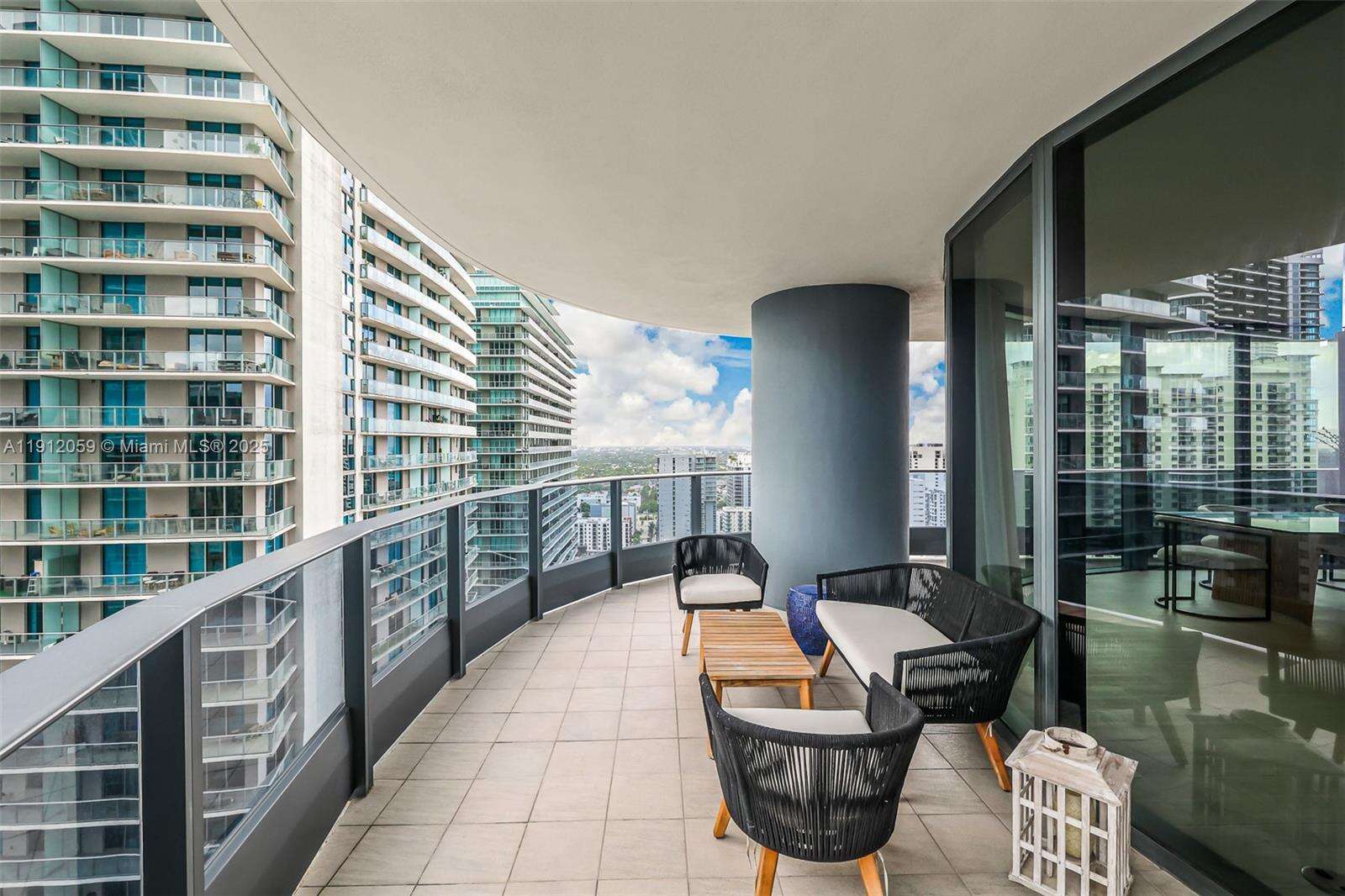 Brickell Flatiron at 1000 Brickell Plz, Miami, FL 33131 - For Rent photo 47