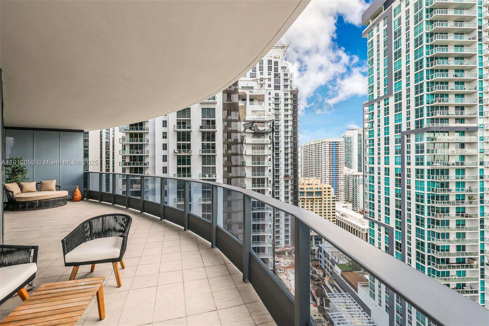 Brickell Flatiron at 1000 Brickell Plz, Miami, FL 33131 - For Rent photo 48