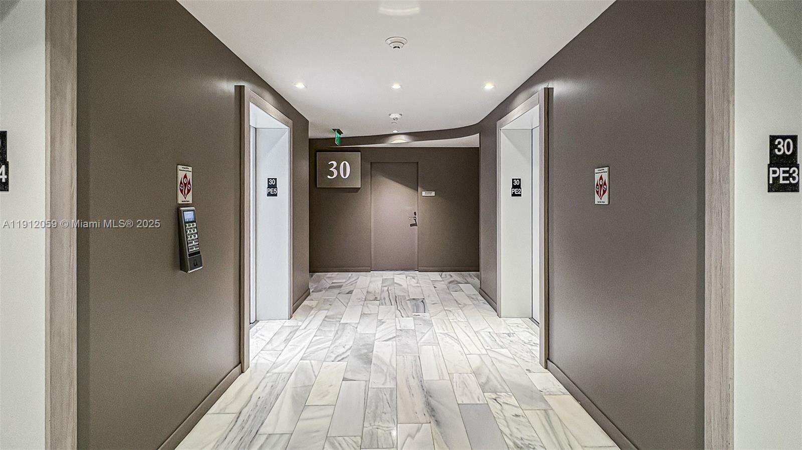 Brickell Flatiron at 1000 Brickell Plz, Miami, FL 33131 - For Rent photo 8