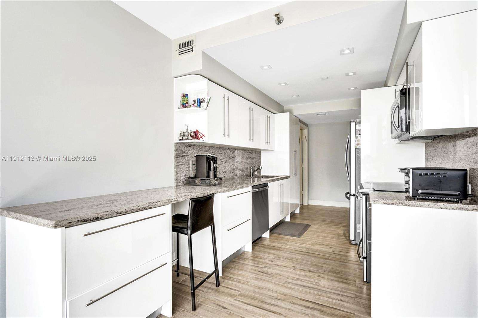3000 Williams Island at 3000 Island Blvd, Aventura, FL 33160 - For Rent photo 22