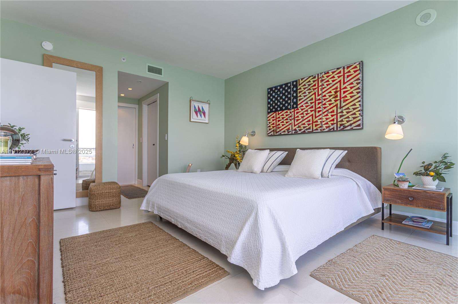 Bentley Bay at 520 W Ave, Miami Beach, FL 33139 - For Rent photo 17