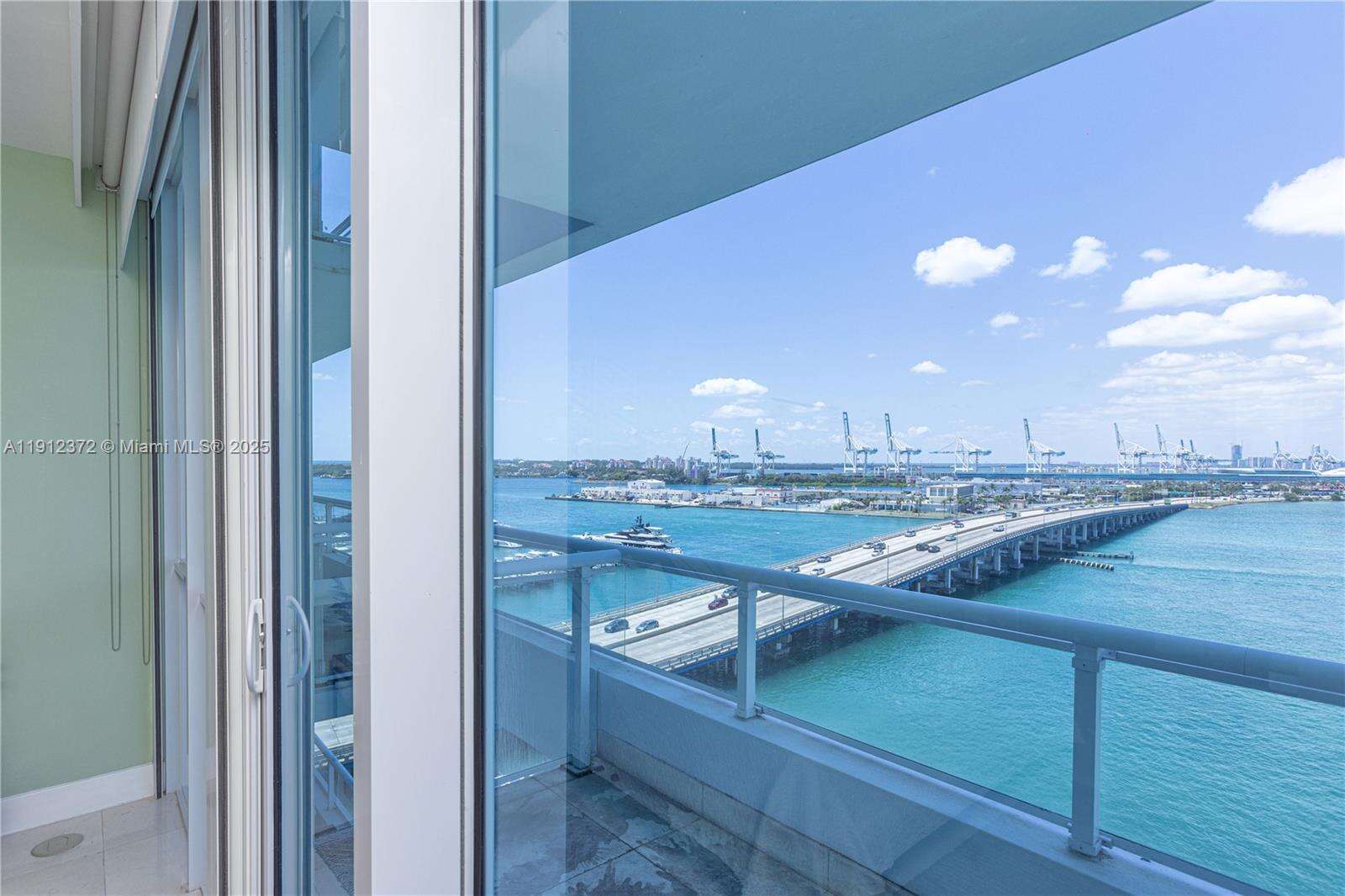 Bentley Bay at 520 W Ave, Miami Beach, FL 33139 - For Rent photo 30