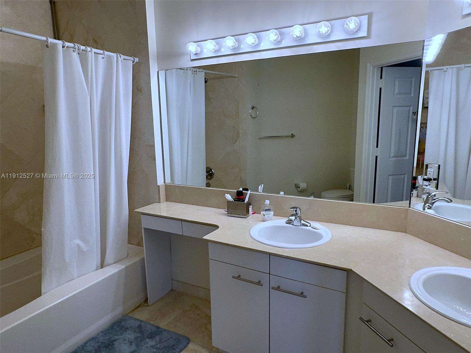 2080 Ocean Dr, Hallandale Beach, FL 33009 - For Rent photo 21
