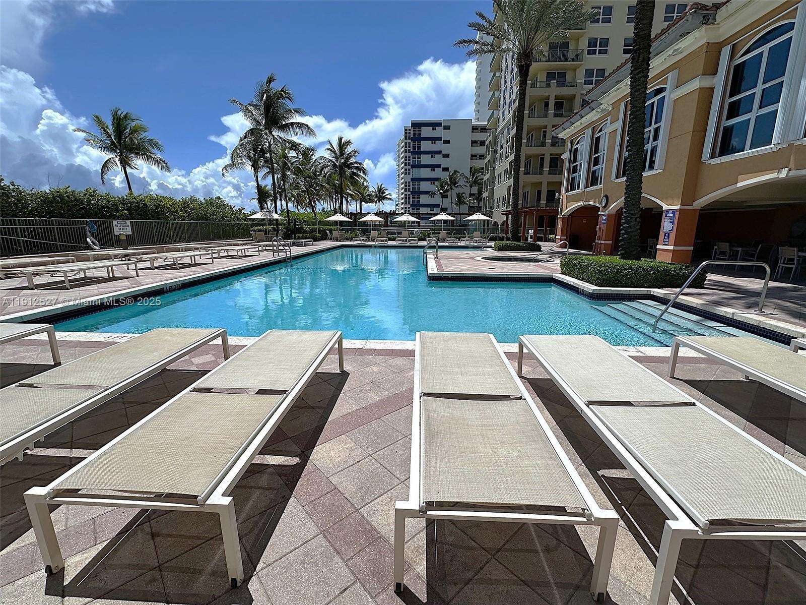 2080 Ocean Dr, Hallandale Beach, FL 33009 - For Rent photo 41