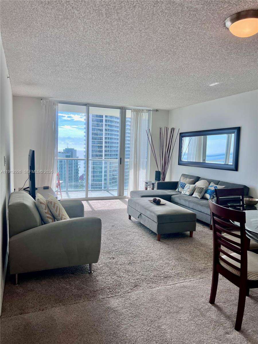 The Mark On Brickell at 1155 Brickell Bay Dr, Miami, FL 33131 - For Rent photo 6