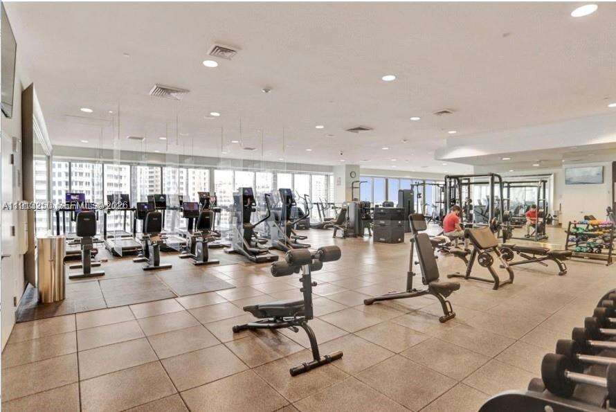 Icon Brickell 2 at 495 Brickell Ave, Miami, FL 33131 - For Rent photo 27