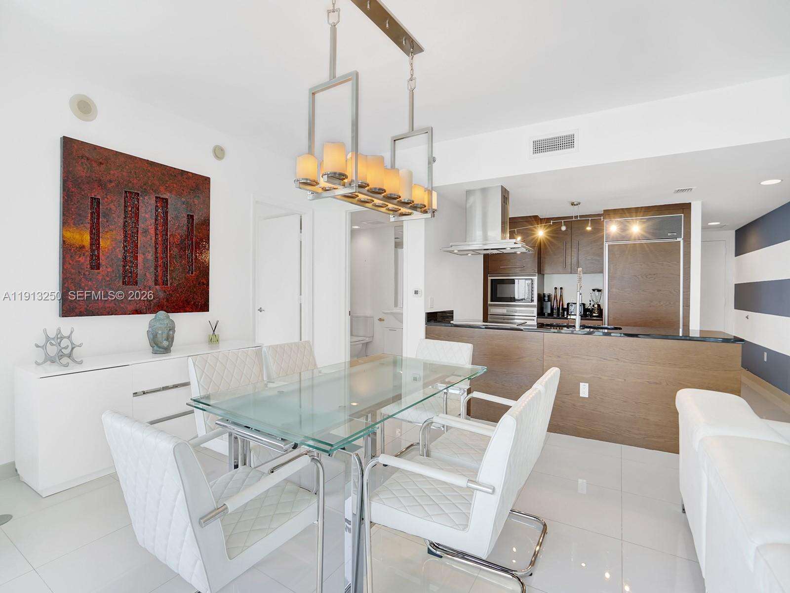 Icon Brickell 2 at 495 Brickell Ave, Miami, FL 33131 - For Rent photo 9